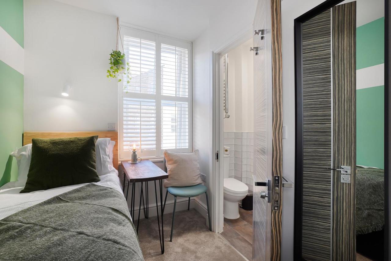 Stylish Eco Aparthotel In Φόλκστοουν Εξωτερικό φωτογραφία