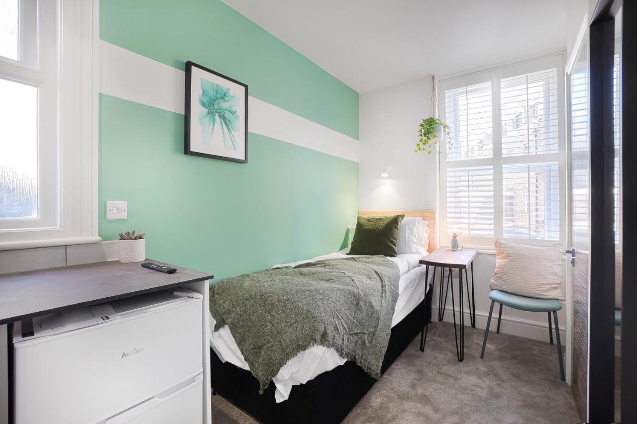 Stylish Eco Aparthotel In Φόλκστοουν Εξωτερικό φωτογραφία
