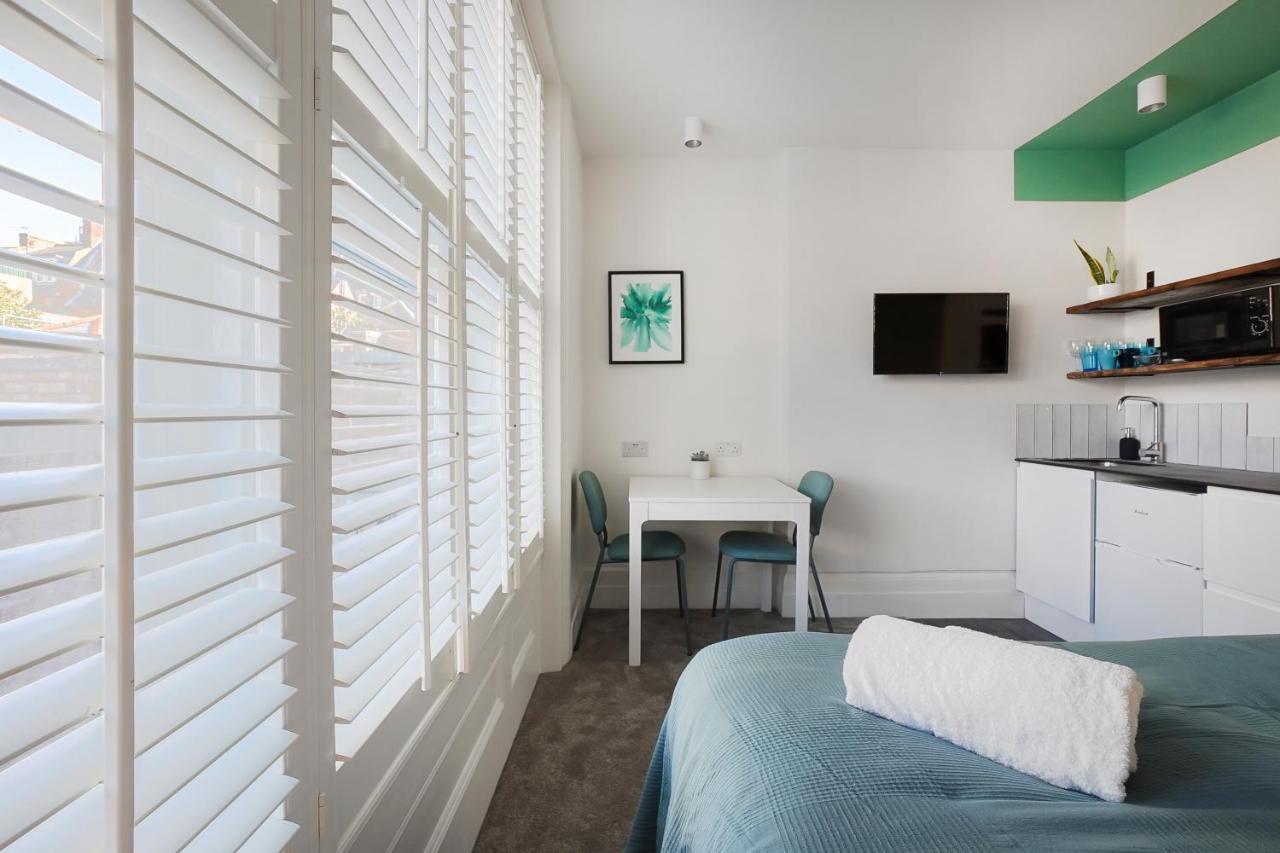 Stylish Eco Aparthotel In Φόλκστοουν Εξωτερικό φωτογραφία