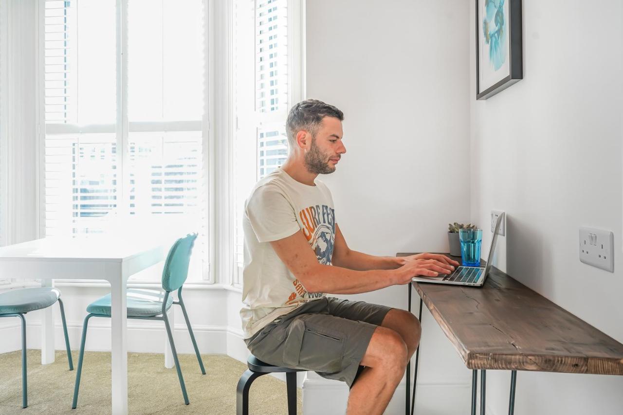 Stylish Eco Aparthotel In Φόλκστοουν Εξωτερικό φωτογραφία