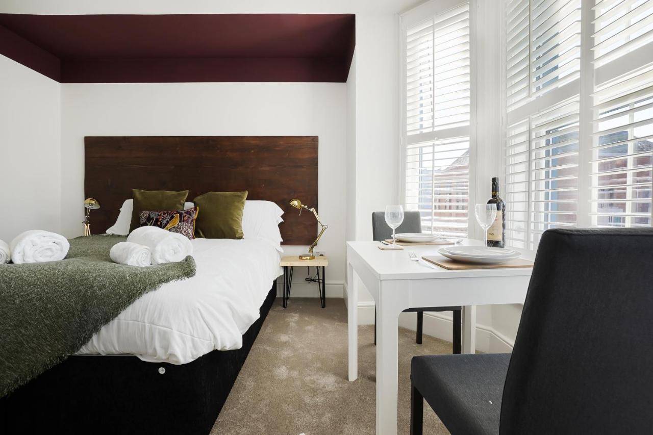 Stylish Eco Aparthotel In Φόλκστοουν Εξωτερικό φωτογραφία