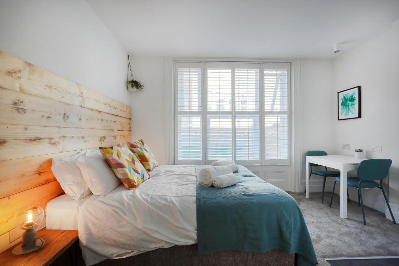 Stylish Eco Aparthotel In Φόλκστοουν Εξωτερικό φωτογραφία