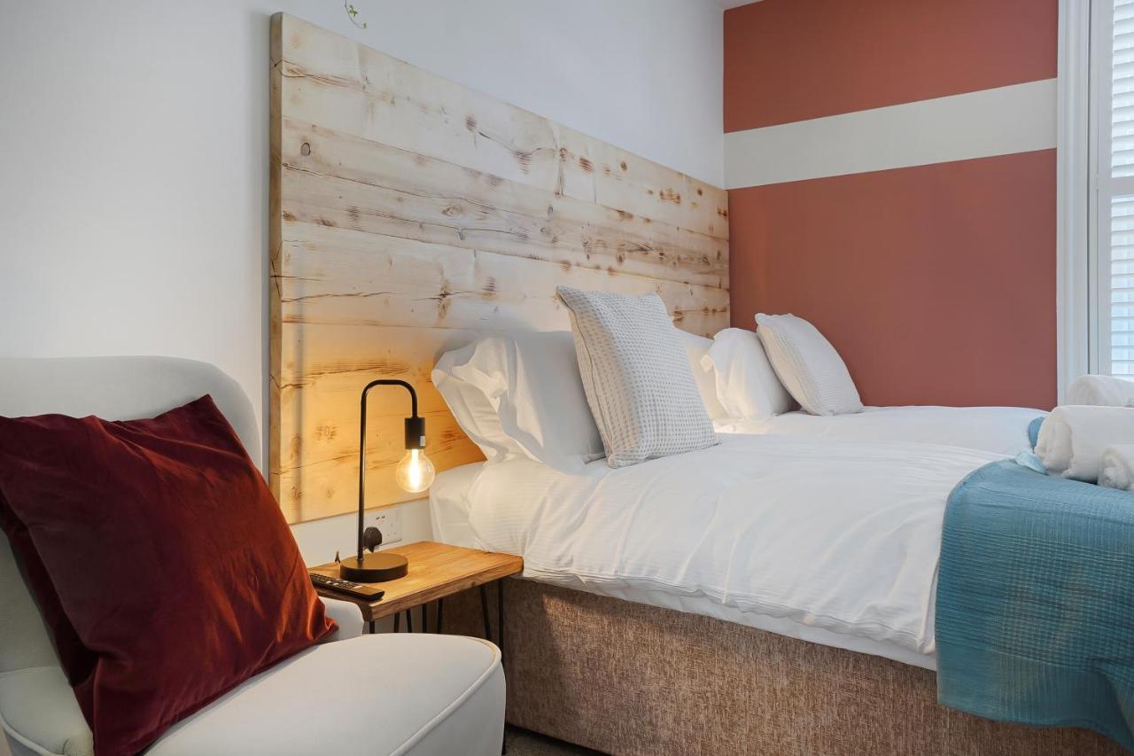 Stylish Eco Aparthotel In Φόλκστοουν Εξωτερικό φωτογραφία